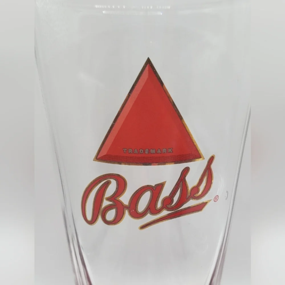Bass Ale set bass